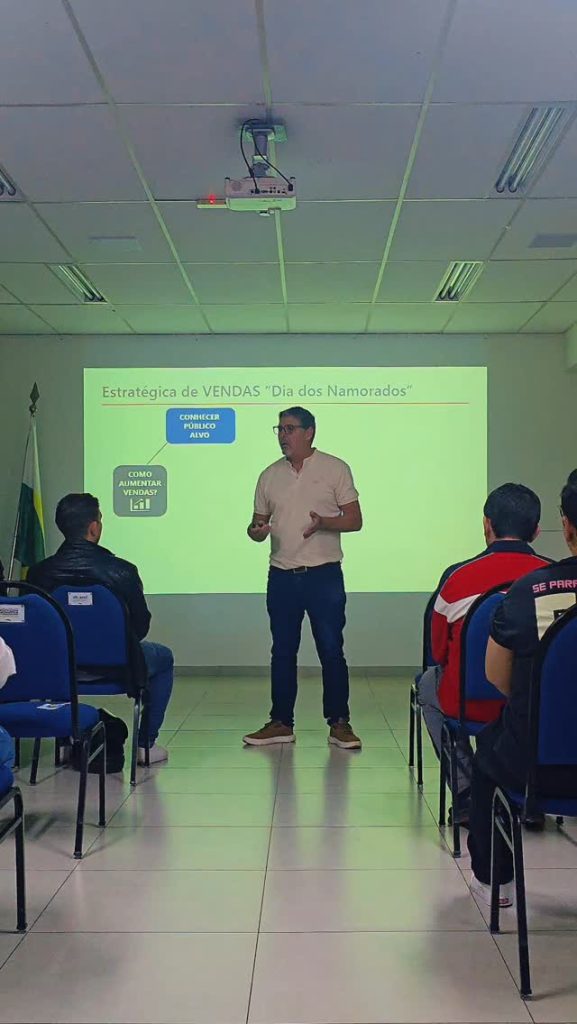 Palestra de Flávio Silva no coquetel de lançamento da Campanha do Dia dos Namorados 2026