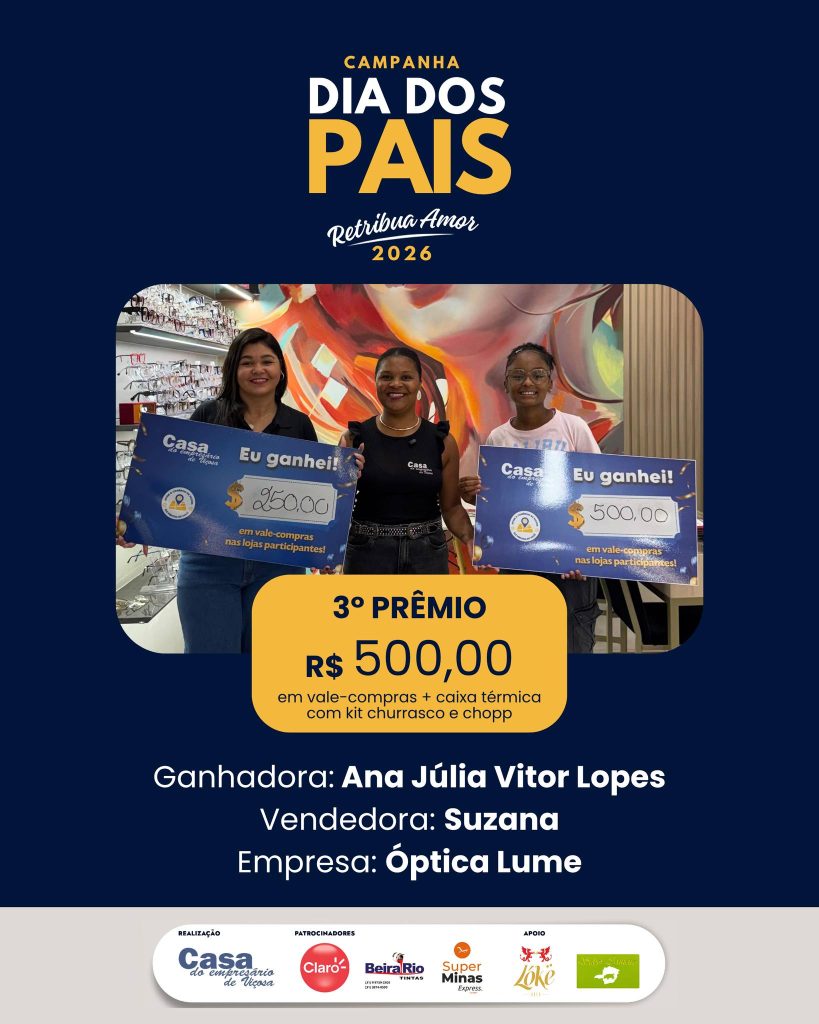 Ana Júlia Vitor Lopes, ganhadora do 3º prêmio da Campanha do Dia dos Pais, com a vendedora Suzana, da Óptica Lume